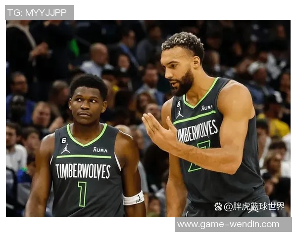 乔治出战18分钟表现平平11投仅中3球贡献11分5篮板1抢断 乔治出战18分钟表现平平11投仅中3球贡献11分5篮板1抢断