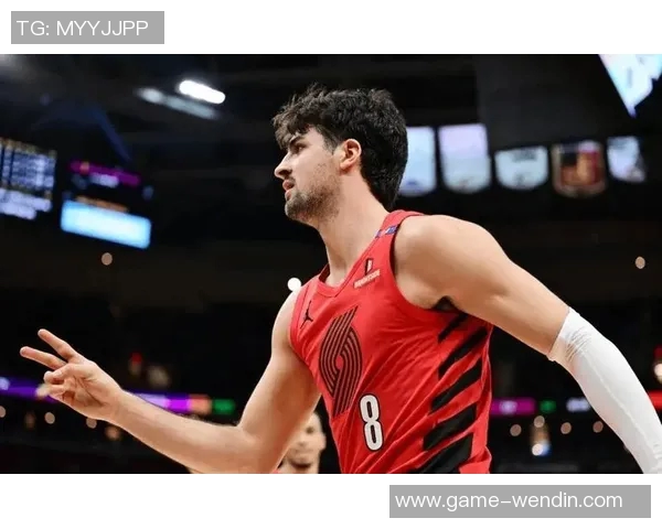 阿夫迪亚利用身材优势对位魔术火箭展现实力与挑战 阿夫迪亚利用身材优势对位魔术火箭展现实力与挑战