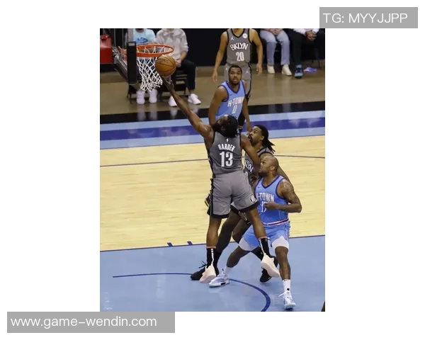 老熟人重聚杨瀚森与马布里赛前热身亲切交流笑声不断 老熟人重聚杨瀚森与马布里赛前热身亲切交流笑声不断